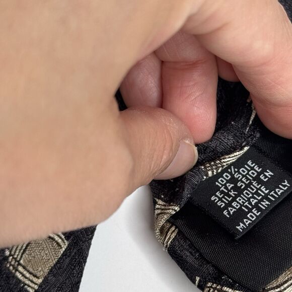 Hugo Boss Tie Mens Black Silk Artsy Geometric Pattern Made in Italy Office Money - Picture 6 of 8